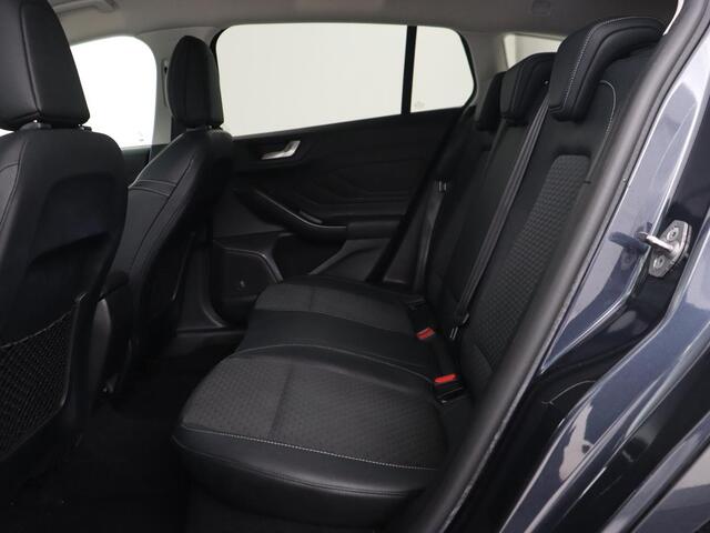 Ford FOCUS 1.0 EcoBoost Hybrid Titanium X | Stoel & stuurverwarming | Adaptive cruise | Half leder | Camera | Carplay | B&O Sound | Keyless | Navigatie | Climate control | Full LED