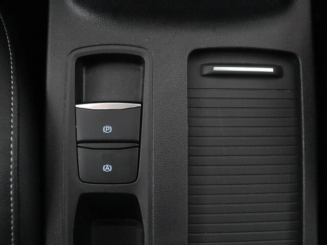 Ford FOCUS 1.0 EcoBoost Hybrid Titanium X | Stoel & stuurverwarming | Adaptive cruise | Half leder | Camera | Carplay | B&O Sound | Keyless | Navigatie | Climate control | Full LED