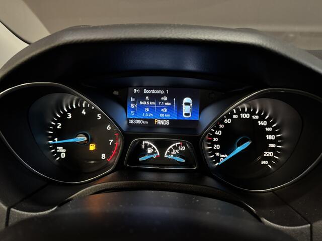 Ford FOCUS Wagon 1.0 Trend 126PK Automaat | Stoel/voorruit/stuurverwarming | Navi | Clima | PDC V+A