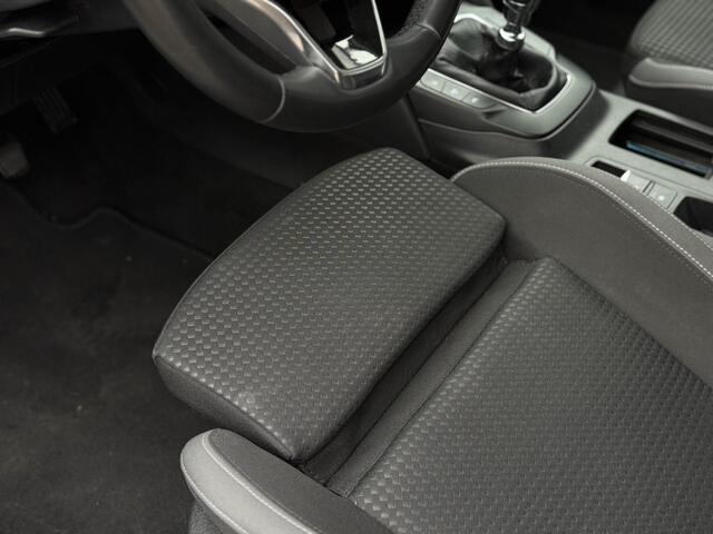 Ford FOCUS Wagon 1.0 EcoBoost Hybrid!! Connected Scherpste prijs van Nederland!! | Airco | Cruise control | Navigatie | Led Koplampen | 1e Eigenaar | BTW auto | RIJKLAARPRIJS INCL 12 MAANDEN GARANTIE EN BEURT