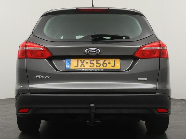 Ford FOCUS Wagon 1.0 Trend - Navigatie - Trekhaak - Lichtmetalen velgen