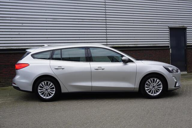 Ford FOCUS Wagon 1.0 125PKEcoB.Hybrid Titanium X Business/Trekhaak/ Parkeerpakket/Digi Dashboard.