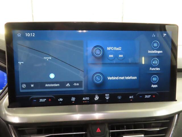 Ford FOCUS Wagon 1.0 EcoBoost Hybrid Titanium Rijklaar incl 12 mnd BOVAG garantie! Airco ECC Navi Carplay PDC VA+ Camera Full LED DAB+ Lichtmetalen velgen