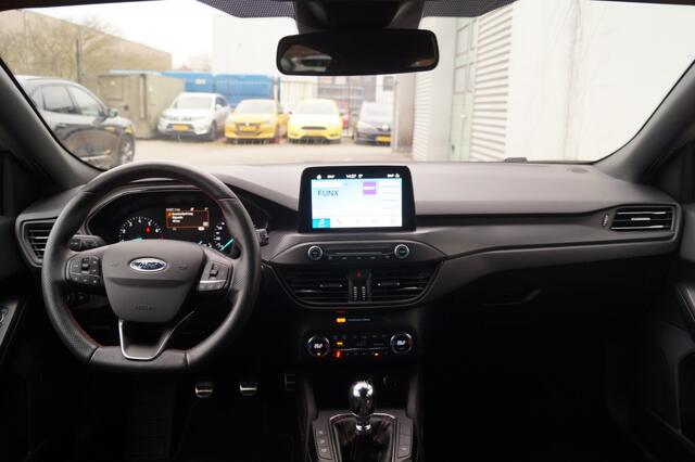 Ford FOCUS 1.5 EcoBoost 181pk ST Line Business -NAVI-ECC-PDC-