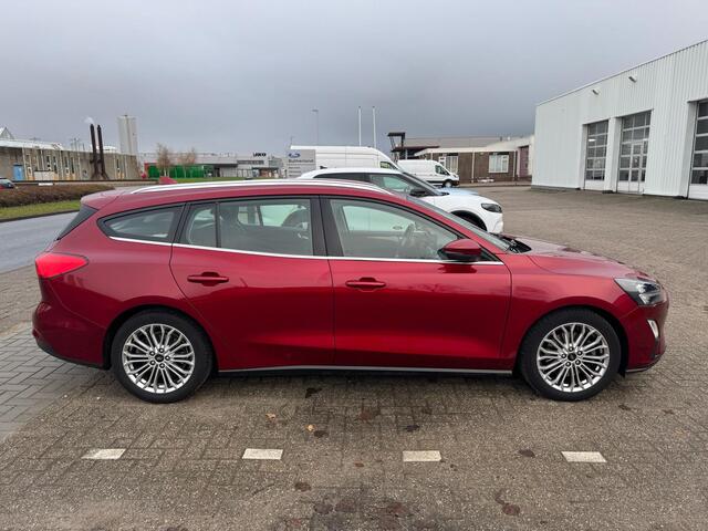 Ford FOCUS Wagon 1.0 EcoBoost Titanium Business 125pk | Full LED | Winterpack | Trekhaak