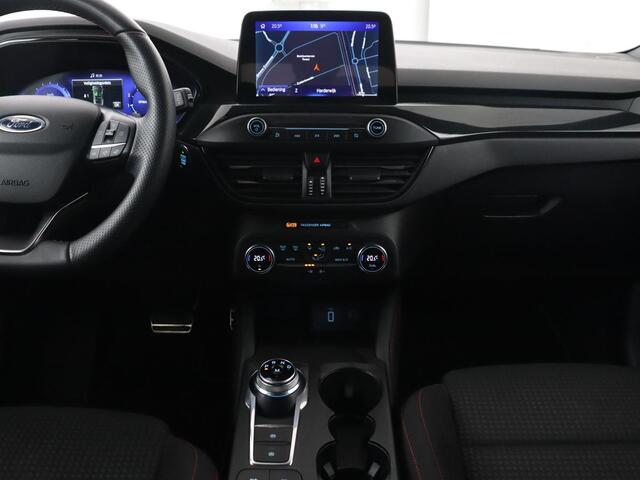 Ford FOCUS 1.5 EcoBoost ST Line X | Automaat | Trekhaak | Camera | Carplay | B&O Sound | Digital Cockpit | Keyless | Full LED | Climate control | Cruise control