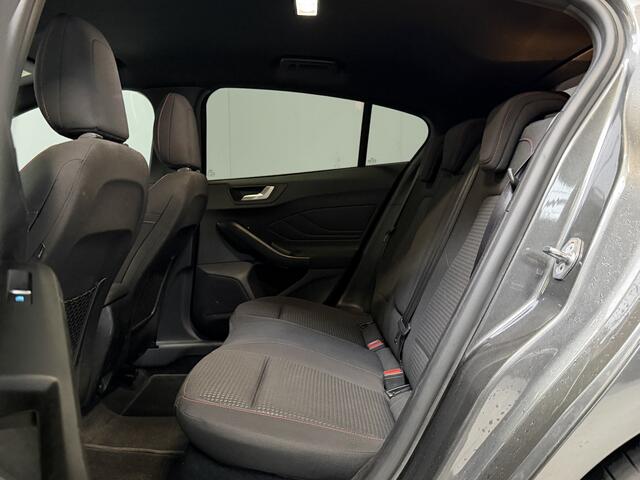 Ford FOCUS 1.0 EcoBoost ST-Line HUD|Carplay|LED|