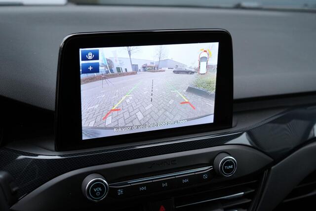 Ford FOCUS 2.3 EcoBoost ST-3 Perfomance / Winterpack / Camera