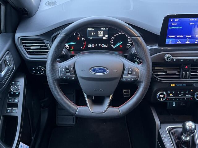 Ford FOCUS 155pk EBH ST L. XBns WINTERPACK/CAMERA/ADAPTIVE C.C. etc