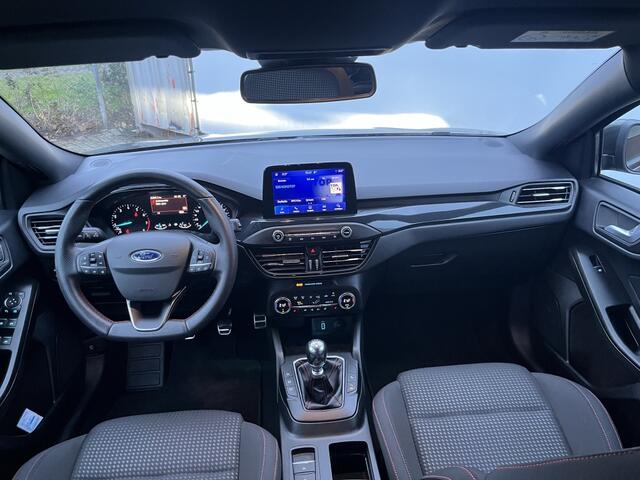 Ford FOCUS 155pk EBH ST L. XBns WINTERPACK/CAMERA/ADAPTIVE C.C. etc