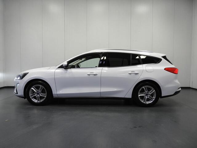 Ford FOCUS Wagon 1.0 EcoBoost Trend Business NAVI/TREKH/LED/PDC/16"LMV!