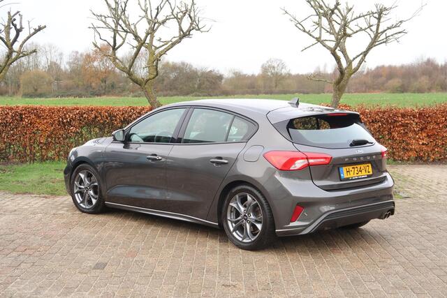Ford FOCUS 1.0 EcoBoost ST Line Business