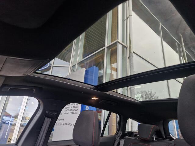 Ford FOCUS Wagon 1.0 EcoBoost Hybrid ST Line X Full led | Adaptief | Schuif-kanteldak | Winterpack | Dodehoek detectie | Groot navigatie | AGR stoel etc.