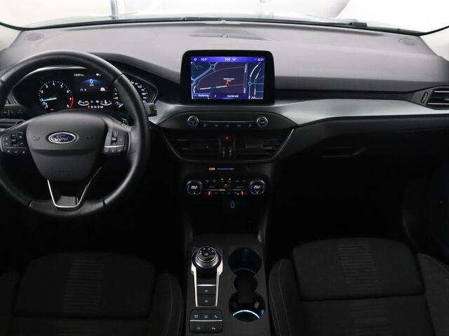 Ford FOCUS 1.5 EcoBoost Active | Stoel & stuurverwarming | Trekhaak | Camera | Adaptive cruise | Carplay | Navigatie | B&O Sound | Climate control | Keyless | Full LED | Park Assist