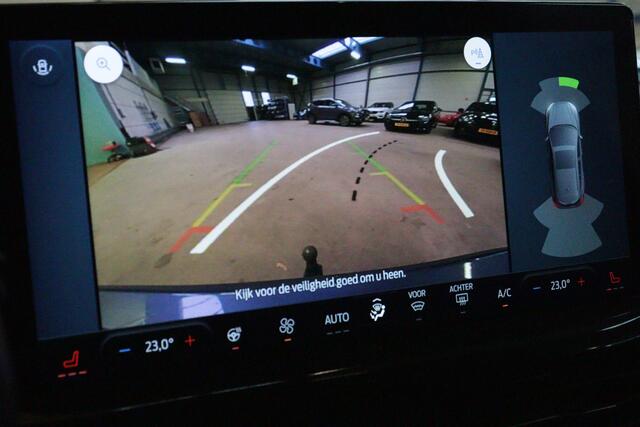 Ford FOCUS Wagon 1.0 EcoBoost Hybrid ST Line X | NAVI | CAMERA + PDC | STUUR/STOELVERW | TREKHAAK INKL | AGR-STOELEN |
