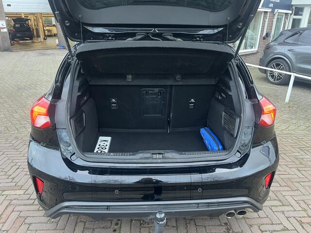 Ford FOCUS 1.0 EcoBoost Hybrid ST Line X Business TREKHAAK DIGI DASH WINTERPACK CLIMA