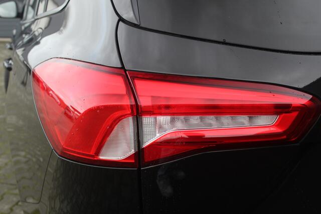 Ford FOCUS Wagon 1.0 EcoBoost Hybrid ST Line X Business | Incl. 12 maanden garantie | Trekhaak | Panorama dak | Achteruitrijcamera | Cruise control | Climate control | Airco | Bluetooth | Lichtmetalen velgen | Parkeersensoren