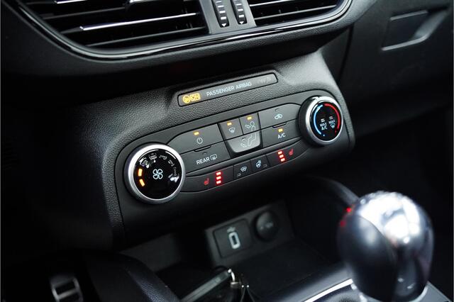 Ford FOCUS 1.0 EcoBoost ST Line, PANO, NAVI, CARPLAY, NAP