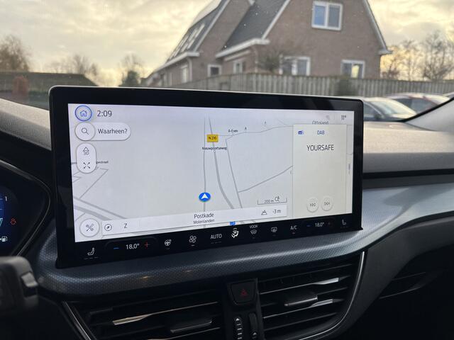 Ford FOCUS Wagon 1.0 EcoBoost Hybrid Active X Automaat Trekhaak / All-Seasons / Hogere instap