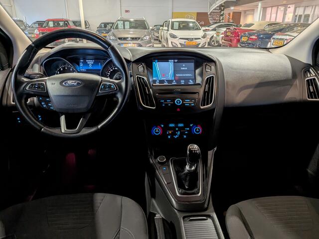 Ford FOCUS Wagon 1.0 Titanium Airco, Cruise Control, Trekhaak, Stuurbekrachtiging