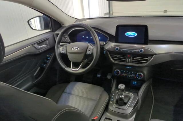 Ford FOCUS Wagon 1.5 EcoBlue Titanium X Business Navigatie Trekhaak Camera Carplay Dab Keyless Stoelverwarming Getint Glas