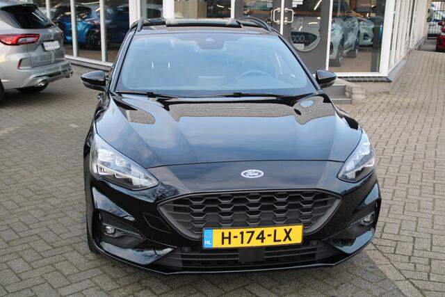 Ford FOCUS ST-Line 1.0 EcoBoost 125 PK Wagon Automaat TREKHAAK | WINTER PACK | XENON