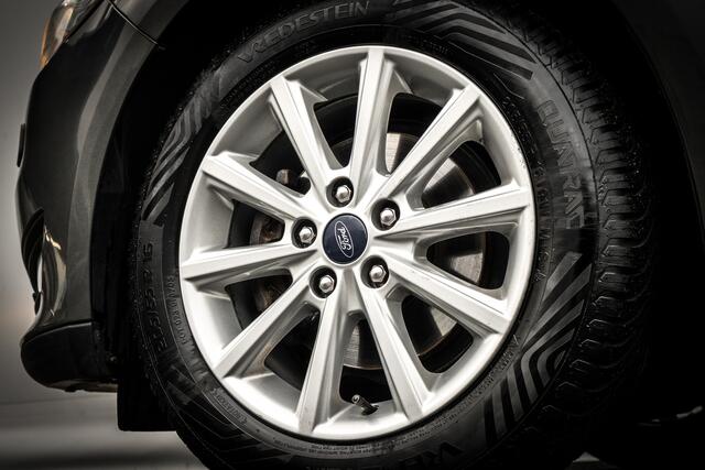 Ford FOCUS Wagon 1.0 Titanium | Stoelverwarming | Camera | Cruise | Clima