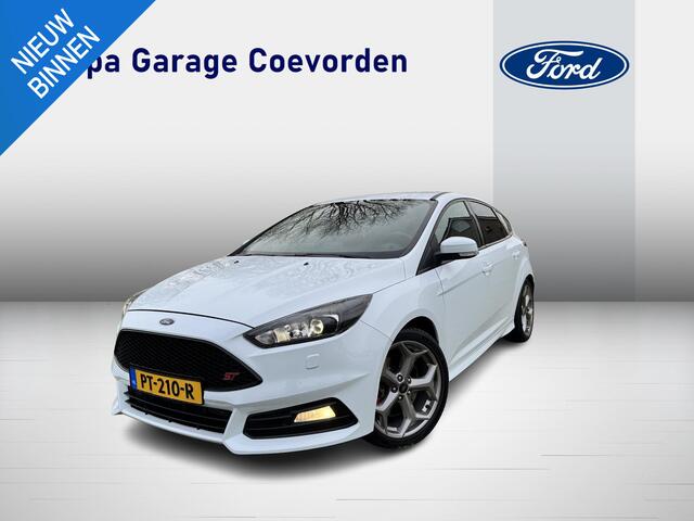 Ford FOCUS 2.0 250PK ST | RECARO | BI-XENON | STOEL/STUURVERWARMING |