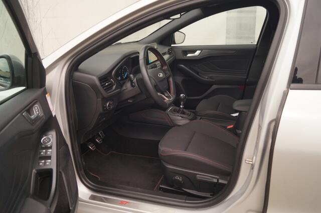 Ford FOCUS 1.5 EcoBoost 181pk ST Line Business -NAVI-ECC-PDC-