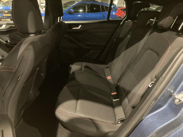 Ford FOCUS Wagon EcoBoost 125pk Hybrid ST Line | All-Seasons | 100% Dealer onderhouden | LED | Clima | Cruise | Draadloos CarPlay