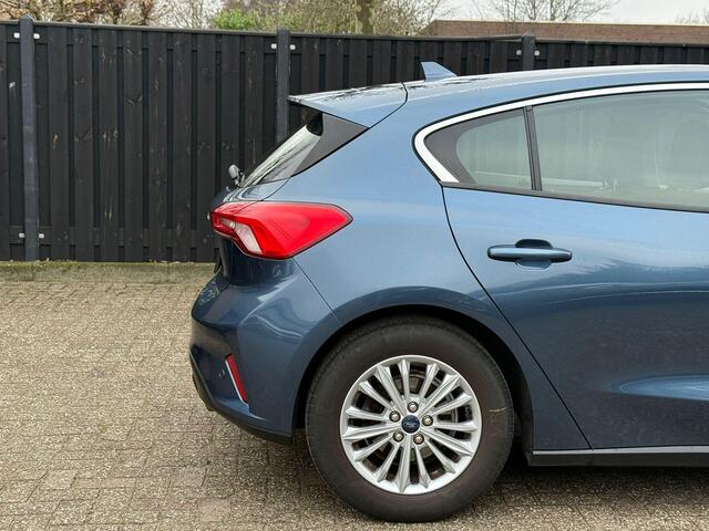 Ford FOCUS Wagon 1.0 EcoBoost Titanium Business