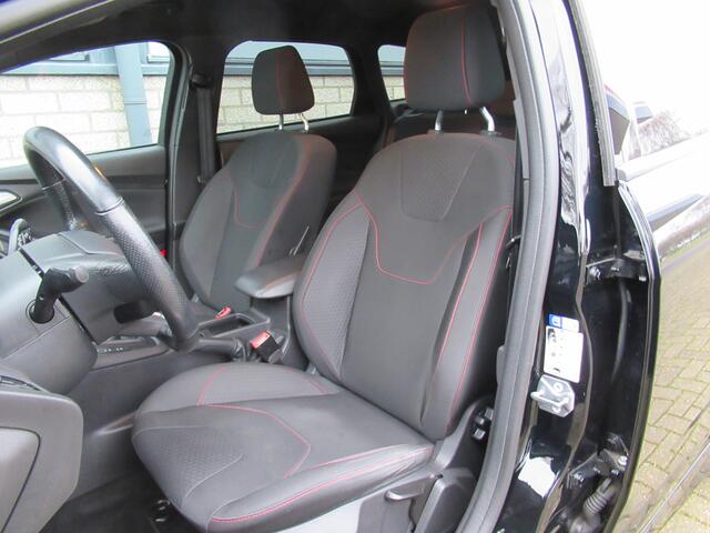 Ford FOCUS Wagon 1.0 125 pk ST-Line ! Navi | camera | cruise | 18"inch | tr.haak afneembaar