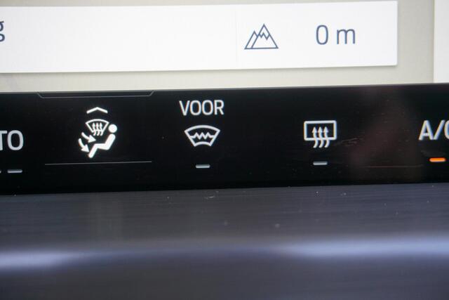 Ford FOCUS Wagon 1.0 EcoB.125PK Hybrid Titanium X/Panoramadak/ Zeldzaam Compleet!!!