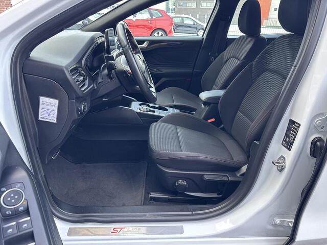 Ford FOCUS 1.5 EcoBoost ST Line Business Incl 12 maanden BOVAG garantie
