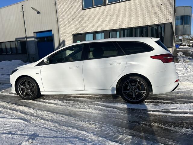 Ford FOCUS Wagon 1.5 ST-Line 182PK 18INCH SPORTST KEY-LESS