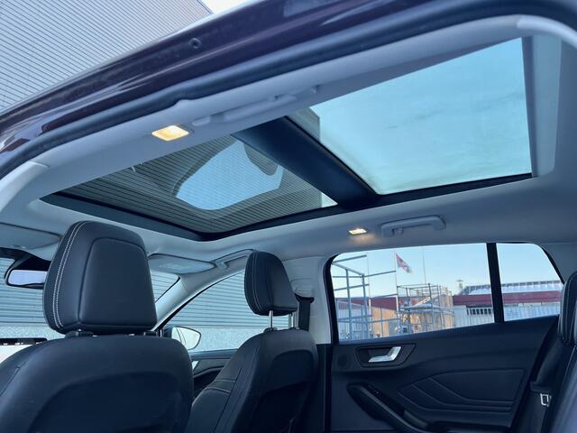 Ford FOCUS Wagon 125pk EcoBoost/Vignale/B&O/Adaptive/Matrix/Schuifdak/HUD/Trekh.