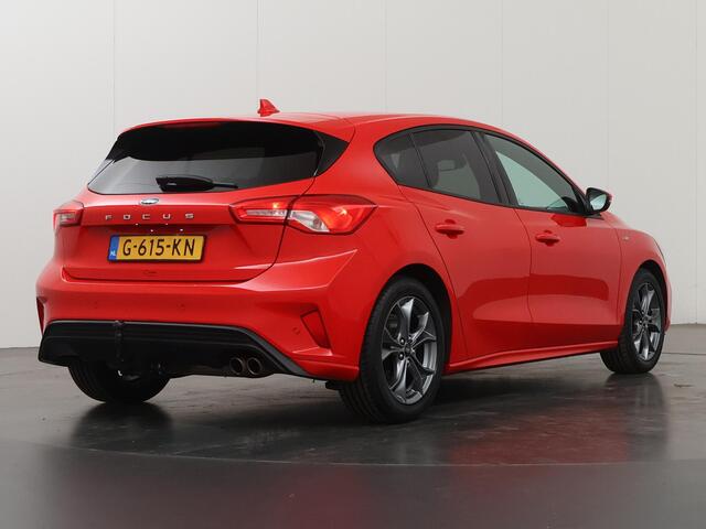 Ford FOCUS 1.0 EcoBoost ST Line Business | Trekhaak | Winterpakket | Cruise Control Adaptief | Navigatie | Climate Control |