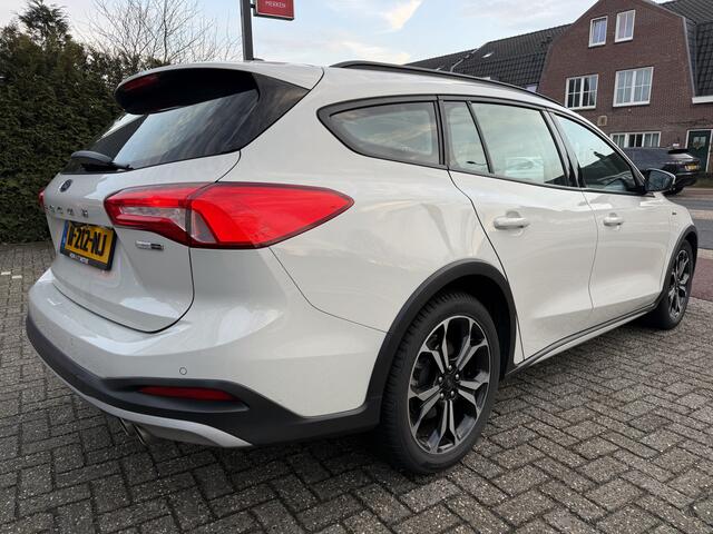 Ford FOCUS Wagon 1.0 EB Hybrid Active, Panorama | Camera | Navi & CarPlay