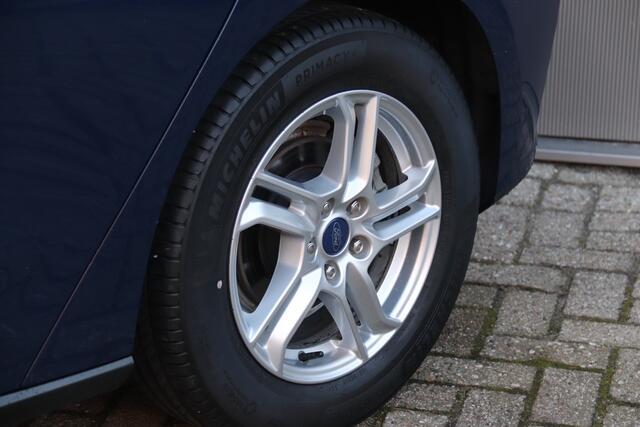 Ford FOCUS 1.0 EcoBoost Trend Edition Business, Parkeerhulp, Cruise, Navi