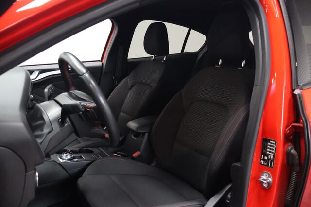 Ford FOCUS 1.5 EcoBoost 150pk ST Line Business | ACC | LED | Keyless