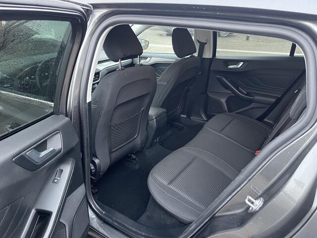 Ford FOCUS Wagon 1.0 EcoBoost Hybrid Titanium X Business TREKHAAK CAMERA CLIMA NAVI