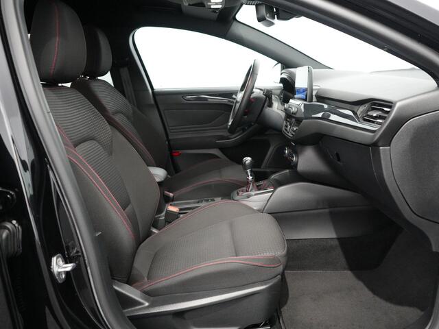 Ford FOCUS Wagon 1.0 EcoBoost Hybrid ST Line Business 125 PK | Camera | Winterpakket | Trekhaak |