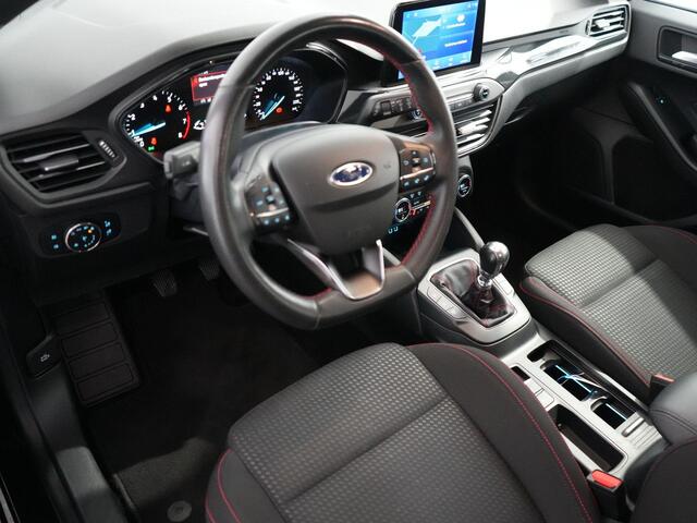 Ford FOCUS Wagon 1.0 EcoBoost Hybrid ST Line Business 125 PK | Camera | Winterpakket | Trekhaak |