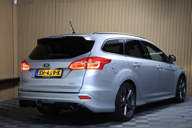 Ford FOCUS Wagon 1.5 ST-Line THAAK NAVI CAMERA CLIMA PDC PARKAss '18
