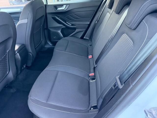 Ford FOCUS 1.0 EB CONNECTED NAVI AIRCO PDC