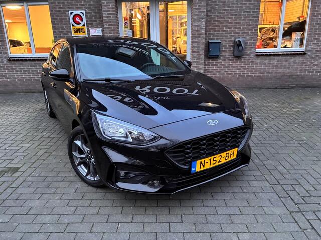 Ford FOCUS 1.0 ECOB. ST Line! CAMERA/CARPLAY/CRUISE