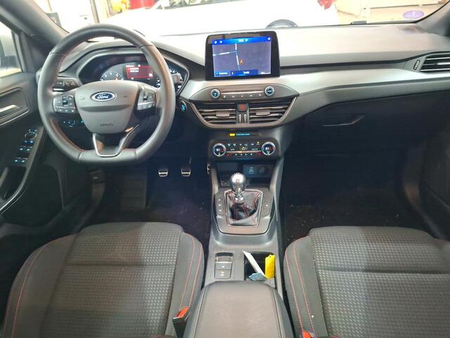 Ford FOCUS Wagon 1.0 EcoBoost 125pk Hybrid ST Line Style / Navigatie / Stoelverwarming / Camera