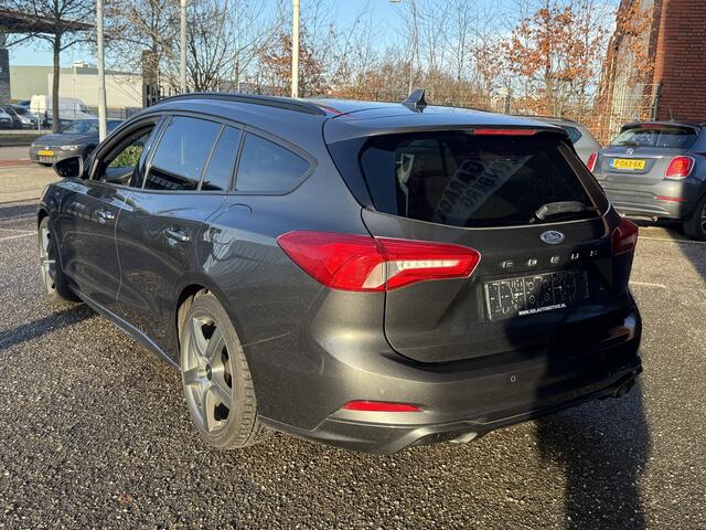 Ford FOCUS Wagon 1.5 EcoBoost ST Line Business // NAVI // PDC V+A // CLIMA // STOELVERWARMING // ADAPTIVE CRUISE //