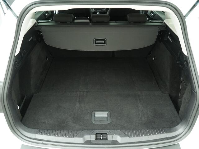 Ford FOCUS Wagon EcoBoost Hybrid 125pk Titanium | Trekhaak | 100% dealer onderhouden | Cruise | SYNC 4 | Draadloos carplay |