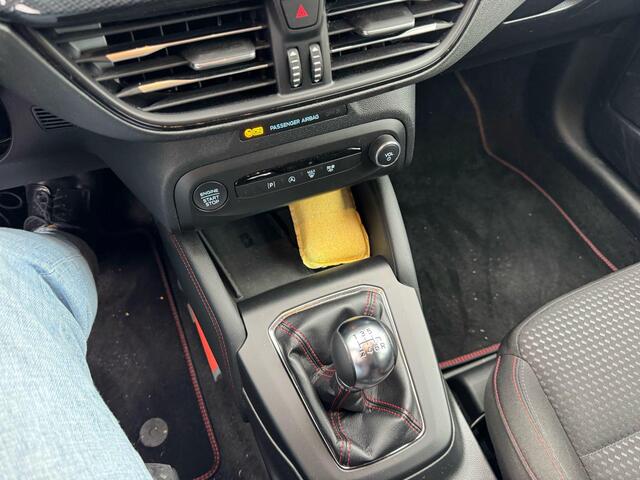 Ford FOCUS 1.0 EcoBoost Hybrid ST Line X 125pk Trekhaak | Adaptieve Cruise | Winterpack | Achteruitrijcamera | Nederlandse auto